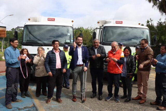 Gobierno Regional Entrega Nuevos Camiones De Recolección De Residuos Sólidos Domiciliarios Al Municipio De Freire