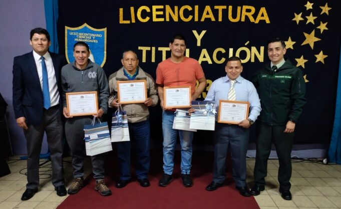 En Una Emotiva Ceremonia 13 Internos Del Centro Penitenciario De Pitrufquén Reciben Su Licencia De Enseñanza Básica Y Media
