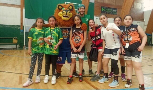 Escuela De Básquetbol “Aukán” De Pitrufquén Participó De Encuentro Internacional En Argentina