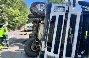 Un Fallecido Dejó Volcamiento De Camión en Gorbea