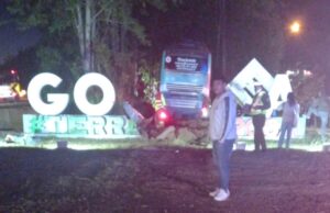 Al Menos Seis Heridos: Bus Chocó Contra Letras Vulometricas En Gorbea