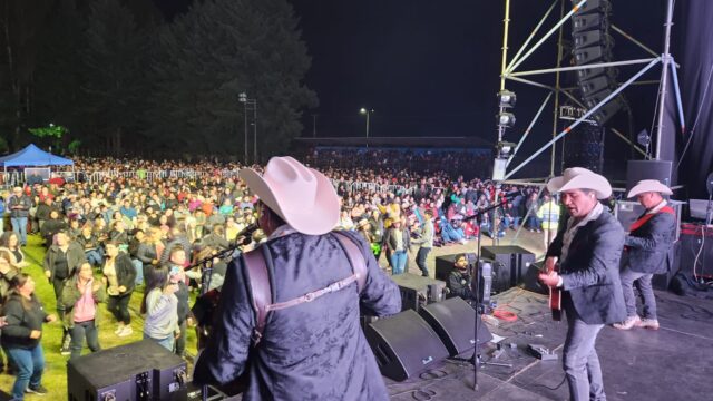 A Estadio Lleno se Vivió Show Aniversario N° 125 de Pitrufquén