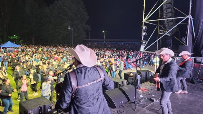 A Estadio Lleno se Vivió Show Aniversario N° 125 de Pitrufquén