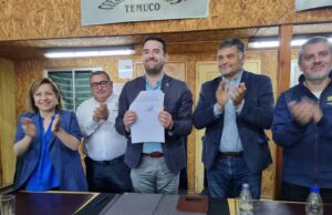 Firman Mensaje Para Construcción De Nuevo Cuartel De Bomberos En Metrenco