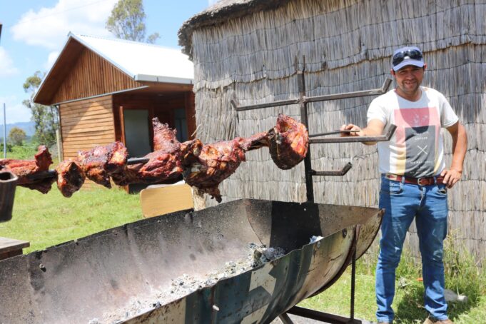 Pitrufquén Promete Los Mejores Asados en La Cuarta Versión de La Fiesta del Cordero de Puraquina