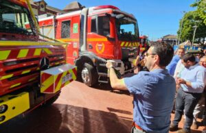 Entregan Nuevos Carros Bomba Para Compañías De Bomberos De Lautaro