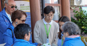 Guías Turísticos Senior De Villarrica Reciben Equipamiento Y Cursos Para Su Labor