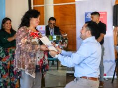 Damnificadas De Incendios Forestales Recibieron Sus Títulos De Dominio En Emotivo Acto