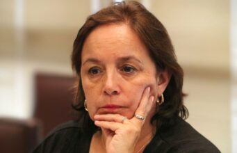 Senadora Carmen Gloria Aravena emplaza al gobierno a decretar “emergencia migratoria” en zona norte tras denuncia de Fiscal de Tarapacá