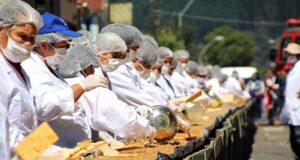 Carahue Celebra Los 142 Años De Su Fundación Con Tradicional Feria Y Pastel De Papa