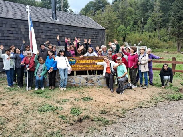 Personas Mayores De Pitrufquén Disfrutaron De Trekking En Parque Nacional Tolhuaca