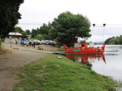 Alcaldesa de Pitrufquén Entregó su Apoyo a Vecinos Para Construcción de Puente en el Sector de la Balsa de Coipue