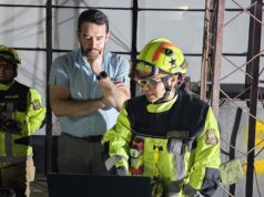 Gobernador Rivas reconoció a voluntarias del cuerpo de bomberos de Temuco tras constitución de histórica guardia nocturna femenina