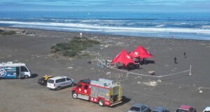 Joaquín Troncoso cumplió una semana desaparecido: adolescente de Freire que fue arrastrado por las olas del mar