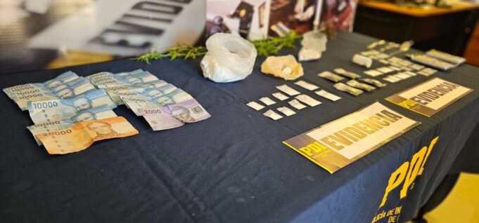 Detectives de la Bicrim Pitrufquén Detienen a Cuatro Personas Por el Delito de Microtráfico