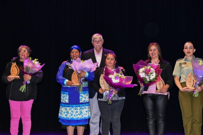 Con homenaje a 21 mujeres destacadas se conmemoró el Día Internacional de la Mujer en Villarrica