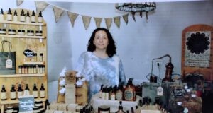 Emprendedora de Lican Ray se abre paso con apoyo del Programa Jefas de Hogar de Villarrica