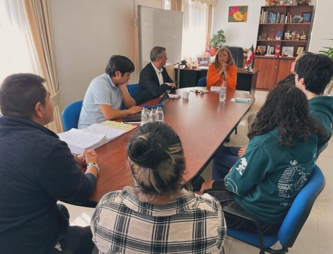 Alcaldesa Romero respalda a comunidad educativa del liceo Bicentenario Ciencias y Humanidades y finalizan movilizaciones
