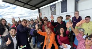 Mujeres de Pitrufquén participan en acto conmemorativo del día de la mujer en parque Isla Cautín