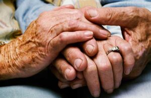 Pitrufquén: matrimonio de adultos mayores sufre violento asalto en su casa