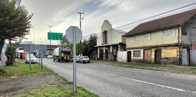Camiones recolectores de Pitrufquén no darían abasto con las grandes cantidades de residuos generados por vecinos y comercios
