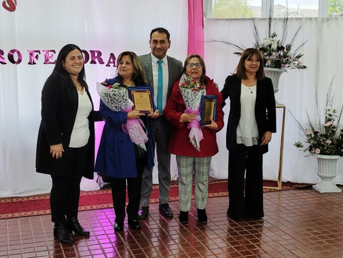 Emotiva despedida a dos queridas profesoras que se acogieron a jubilación en Villarrica