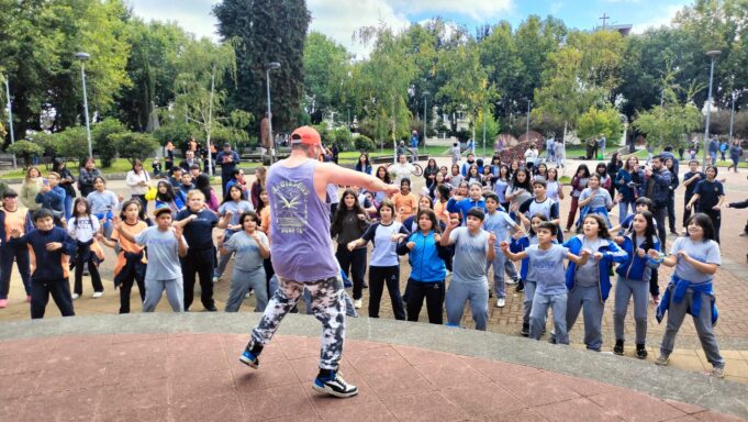 Jornada llena de energía y diversión: Pitrufquén celebra en grande el día del deporte y actividad física