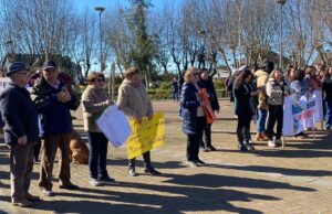 Trabajadores de siete establecimientos educacionales de Pitrufquén se unen al paro nacional convocado por la CUT