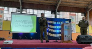 Carabineros de Oficina de Integración Comunitaria de Pitrufquén participa en congreso de prevención y seguridad Escolar Gorbea 2024