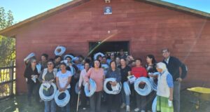 Entrega exitosa del proyecto del fondo social presidente de la república a la agrupación de Mujeres Agricultoras urbanas de Radal