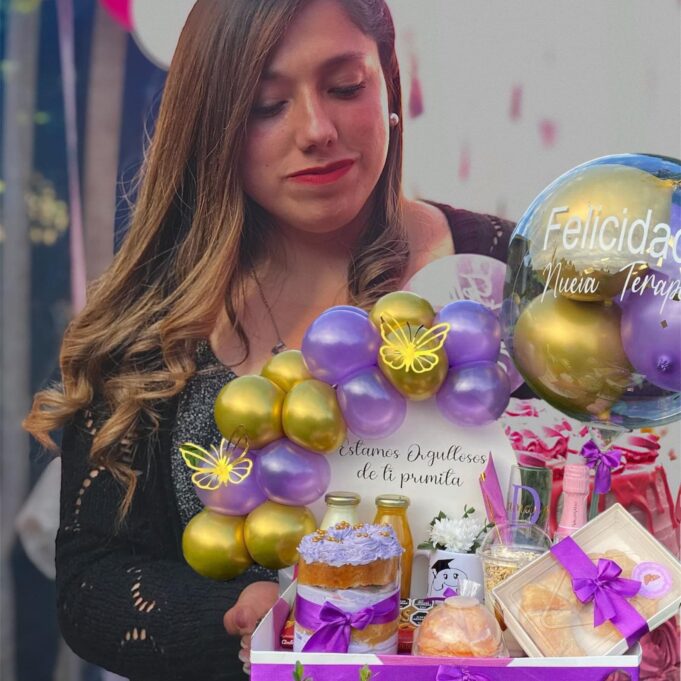 Emprendedora de Gorbea encanta con sus desayunos saludables y regalos personalizados