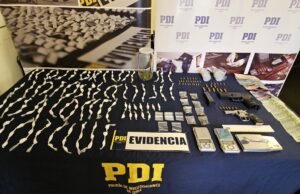 Hombre mayor de edad es detenido por microtráfico en Pitrufquén: incautan drogas y armas en su vivienda
