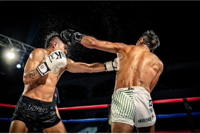 Mauroka Arévalo, representante de Kickboxing Gorbea, conquista el título internacional en Santiago de Chile