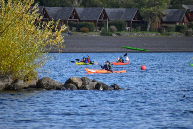 200 deportistas nacionales y extranjeros participaron en la III Travesía Sustentable por el Lago Villarrica