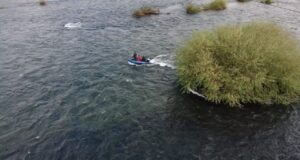 En sector isla Los Conejos fue encontrado cuerpo de adulto mayor desaparecido en río Toltén tras volcamiento de bote