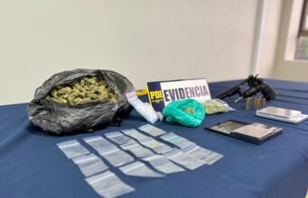 Detienen en Pucón a un hombre presuntamente involucrado en robo de joyerías en el norte: se incautaron drogas, un arma y joyas