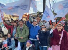 Sebastian Álvarez lanza su candidatura por la alcaldía de Pucón con banderazo en el corazón de la comuna