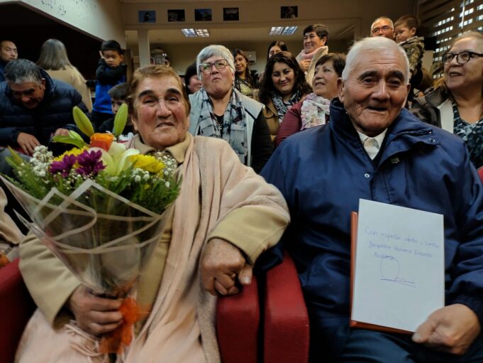 El amor perdura: el matrimonio más longevo de Pitrufquén celebra sus bodas de titanio