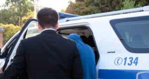 Avaluadas en más de $5 millones: hombre es acusado de robar especies de una vecina fallecida en Los Sauces