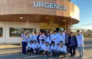 Estudiantes de atención de enfermería del Liceo Juan Schleyer realizan visita al Hospital de Pitrufquén como parte de su aprendizaje en terreno
