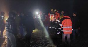 Logran rescatar a salvo a joven que se encontraba extraviado en zona montañosa de Toltén