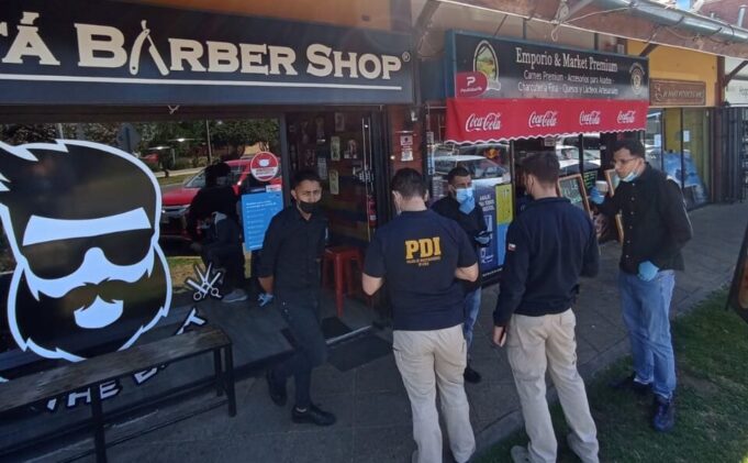 Detectan a extranjeros infringiendo Ley de Migraciones en fiscalización a barberías en Temuco