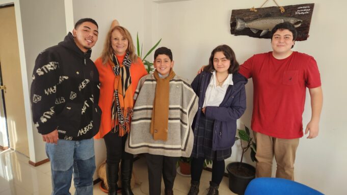 En Pitrufquén entregan reconocimiento a tres jóvenes talentos de la comuna