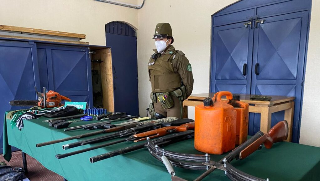 Procedimiento por matadero clandestino deja al descubierto gran cantidad de armas y munición en Angol