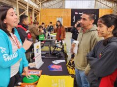 Programa espacios amigables y escuela Los Galpones de Pitrufquén realizan primera feria de seguridad escolar