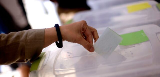 Revisa con tu RUT tu mesa y local de votación para las primarias del domingo