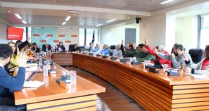 Gobierno regional aprobó inversión para reposición del estadio viejo de Carahue y buses de transporte escolar para Curacautín y Galvarino