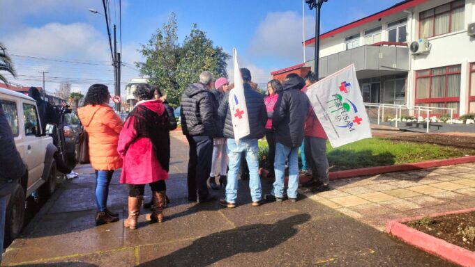 Municipalidad de Pitrufquén deberá cursar capacitación en liderazgo positivo tras denuncia de acoso laboral en contra de alcaldesa y funcionarios de confianza