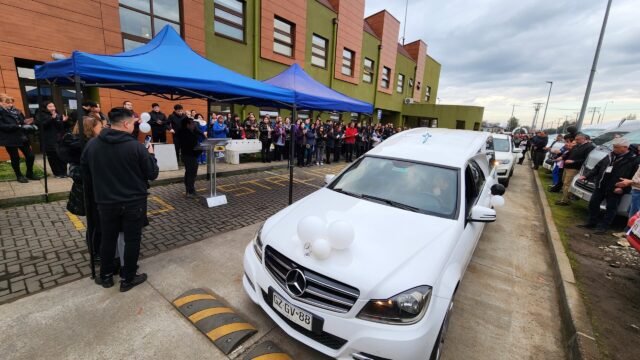 Emotiva despedida brindaron compañeros de trabajo a fallecido funcionario de salud municipal de Pitrufquén