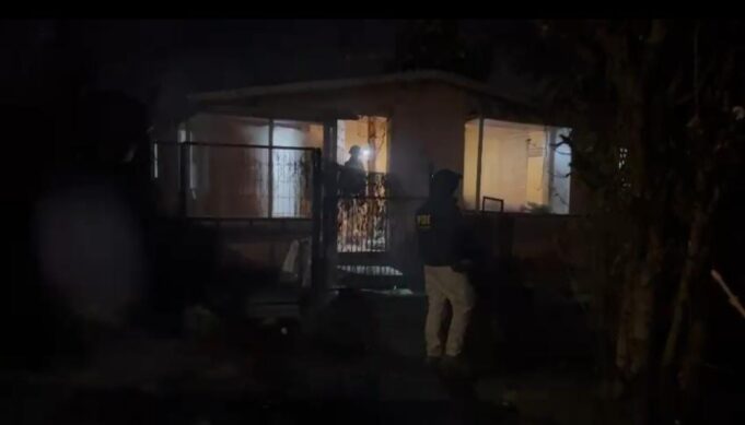 Cuatro mujeres y dos hombres fueron detenidos por el delito de microtráfico de drogas en Curacautín